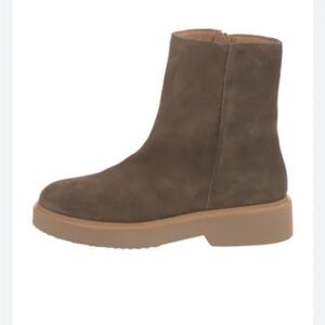 NEW Aquatalia Suede Boots Size 8.5